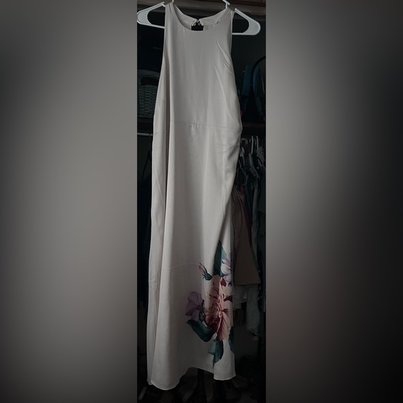 Summer dress - Picture 2 of 3